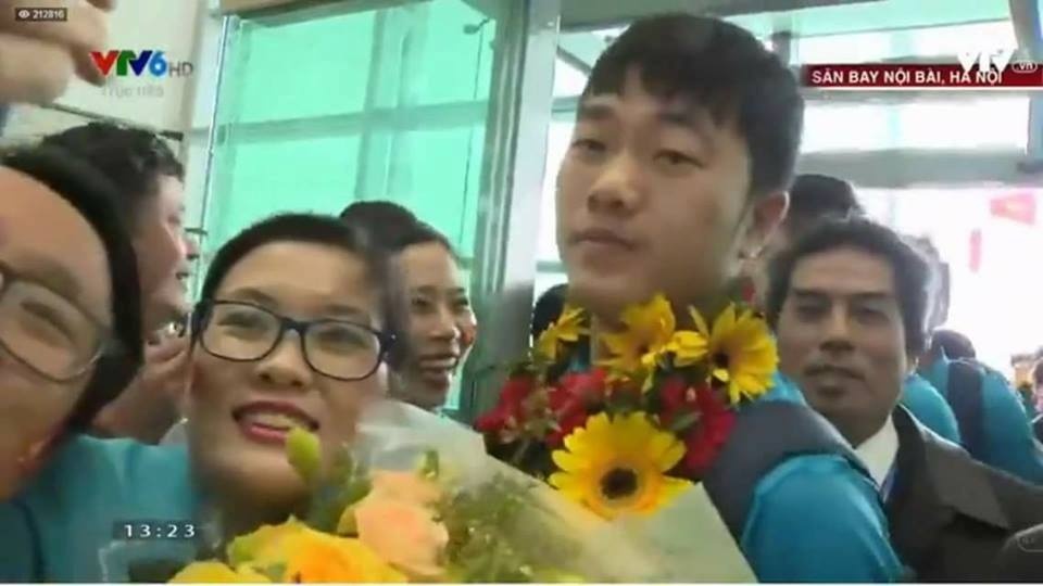 U23 về nước ảnh 11 U23 ve nuoc anh 11