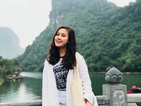 Nhung nu thu khoa xinh dep tot nghiep dai hoc nam 2017 hinh anh