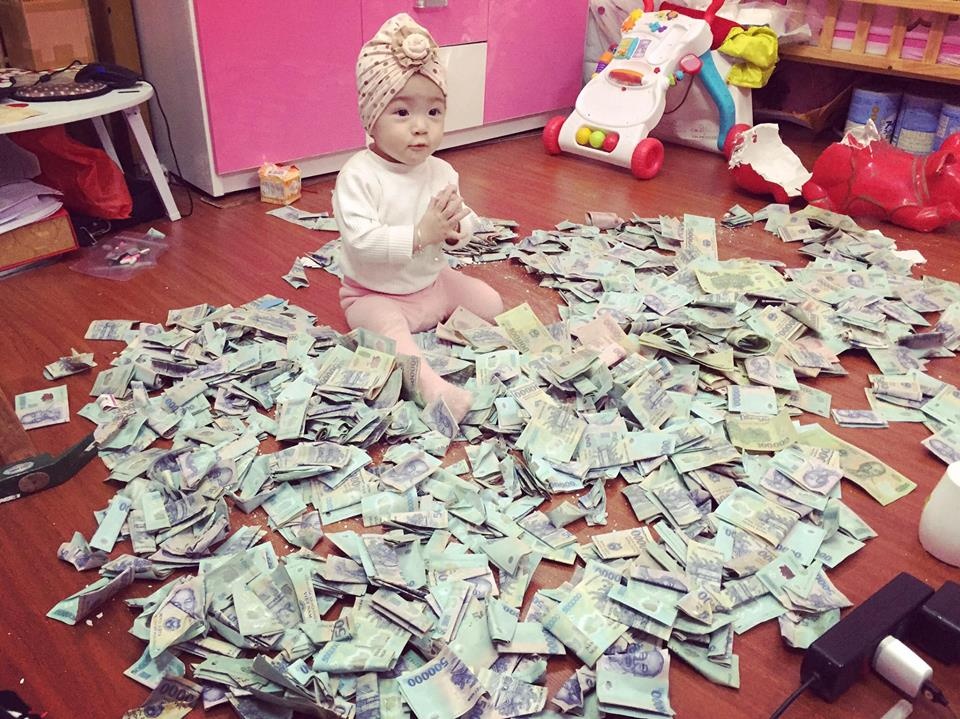 Man dap lon toan 500.000 dong da mat mung sinh nhat con 1 tuoi hinh anh