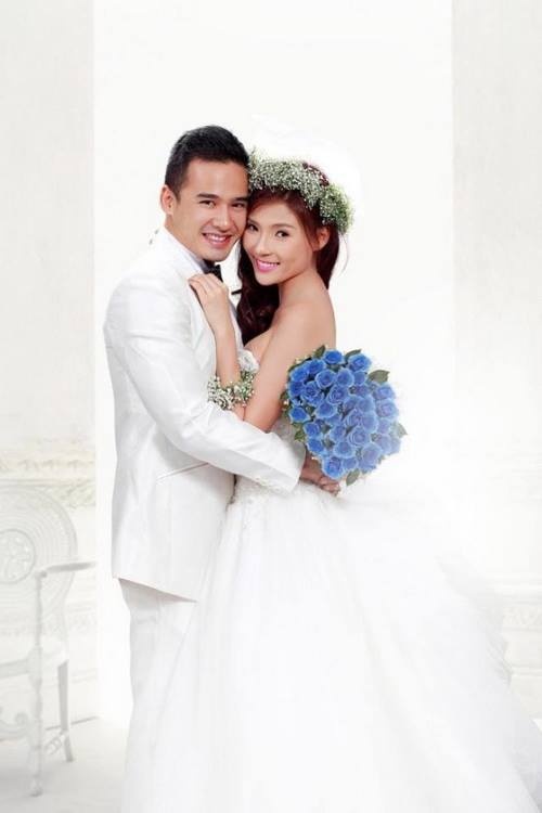 Cặp đôi luôn thể hiện tình cảm ngọt ngào.