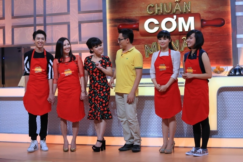 Hoa hau Thu Hoai so tai nau an voi ca si nha tram ty hinh anh