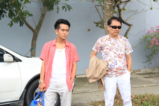 Be An 'Dat phuong Nam' nghien ngap trong phim hinh su hinh anh