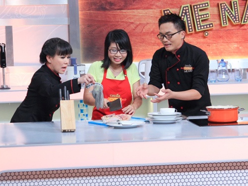 Viet Huong - Dai Nghia ra suc bao ve doi nha hinh anh