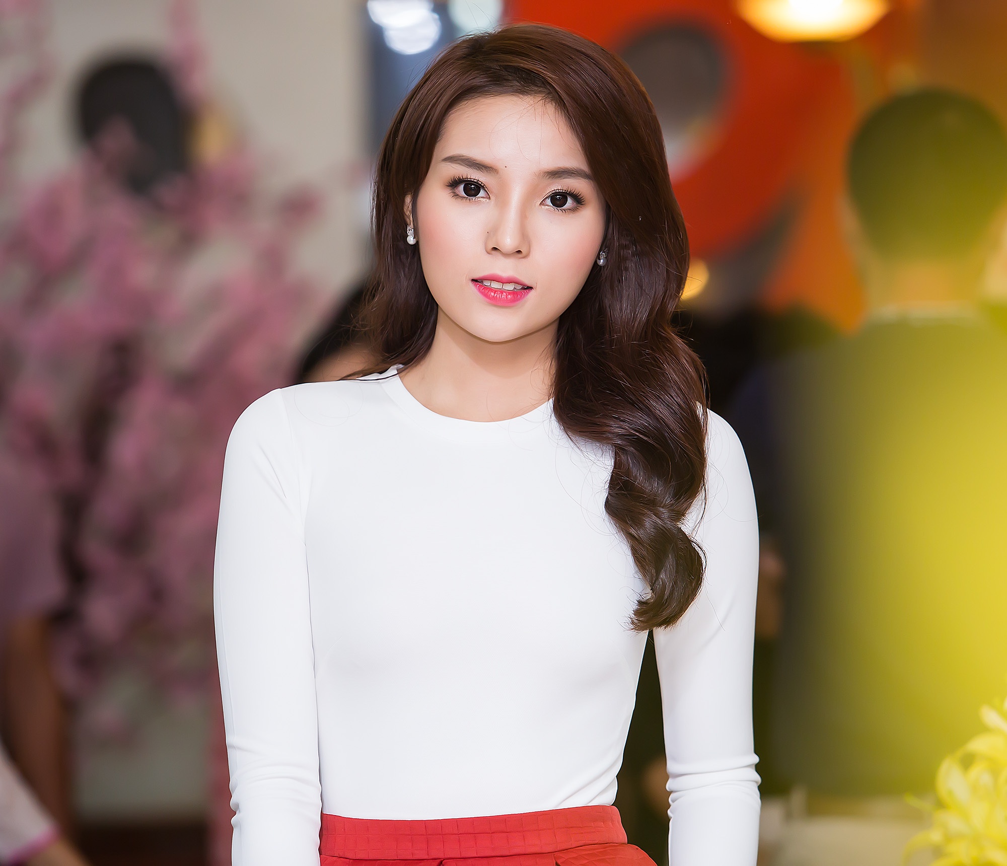 Hoa hau Ky Duyen mac thanh lich di su kien hinh anh