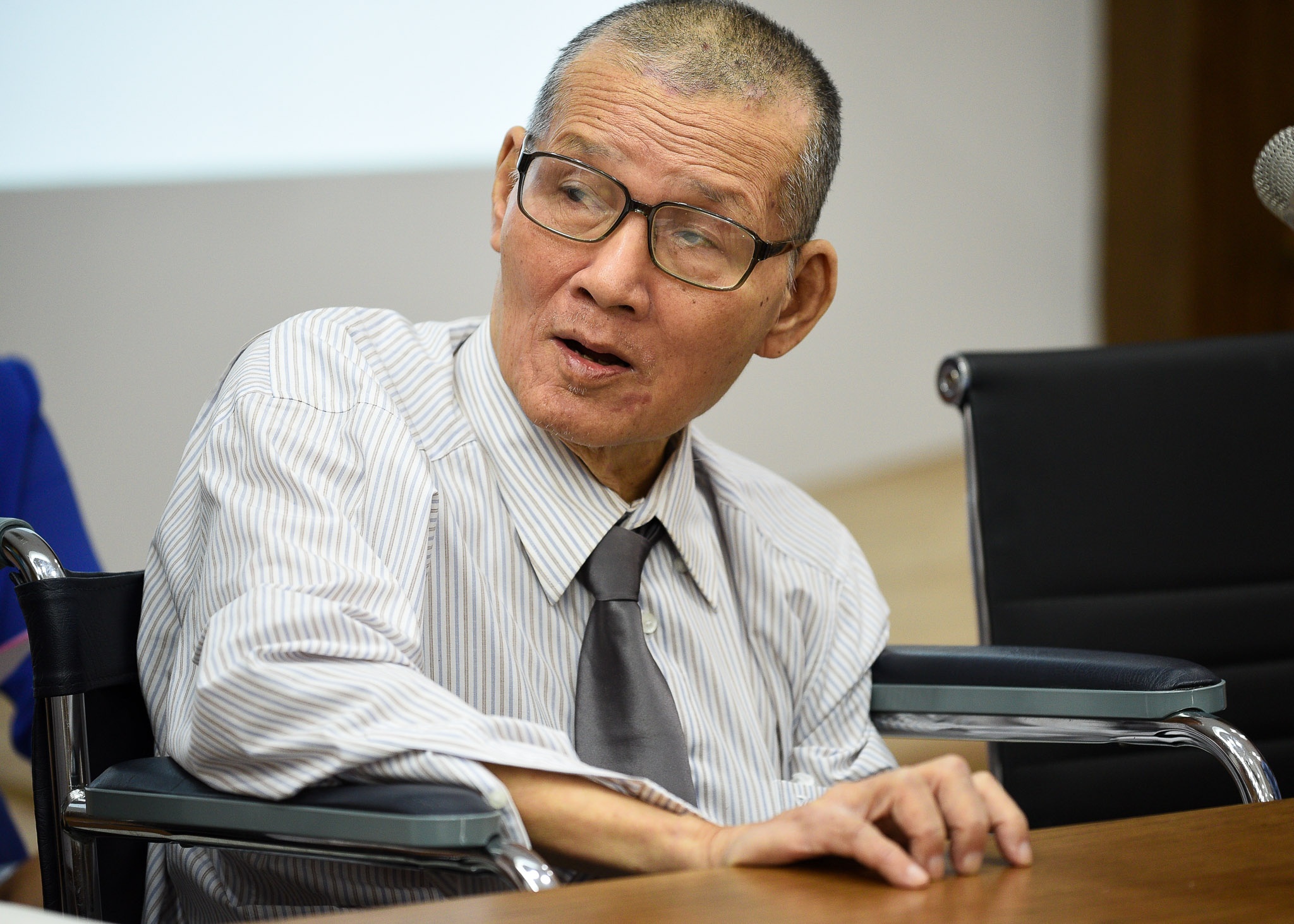 Phan Duy Nhan: Tieng tho gan lien voi thoi cuoc hinh anh