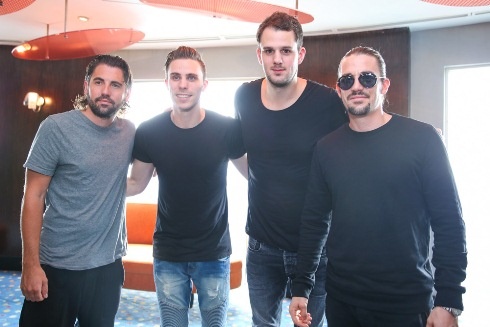 Cap doi DJ so 1 the gioi san sang chay cung khan gia Viet hinh anh