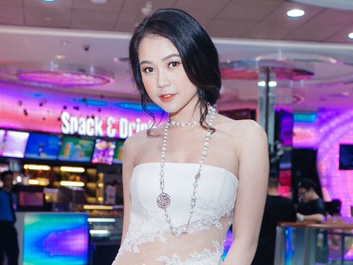 Hot girl Sam chia tay ban trai dai gia vi tinh gia truong hinh anh