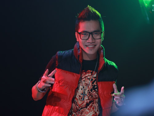 Hoang Rapper tung MV cop mac 18+ hinh anh