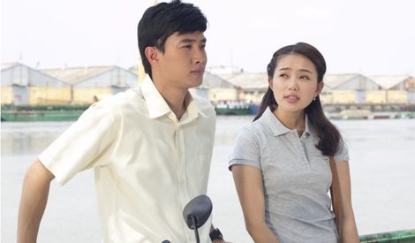 Phan Nhu Thao bat chap de yeu Quoc Truong trong phim moi hinh anh