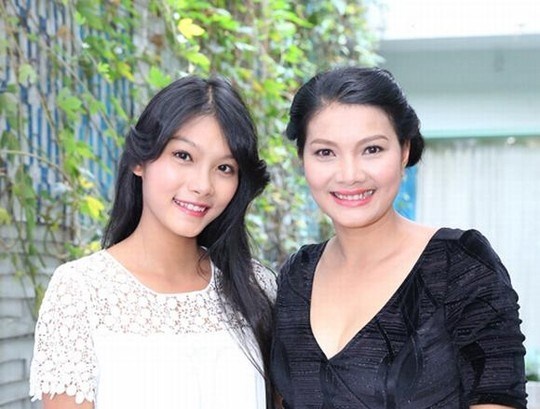 Con gai Kieu Trinh: 'Toi thuong me hon khi dong canh nong' hinh anh