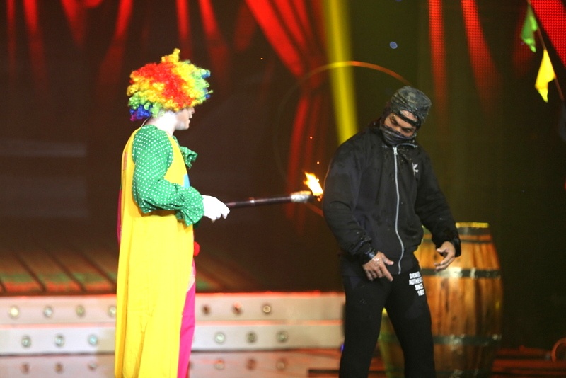 Khan gia Cuoi xuyen Viet sung so voi man dot nguoi hinh anh