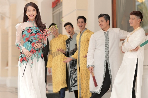 Truong Ngoc Anh toa sang giua dan my nam hinh anh