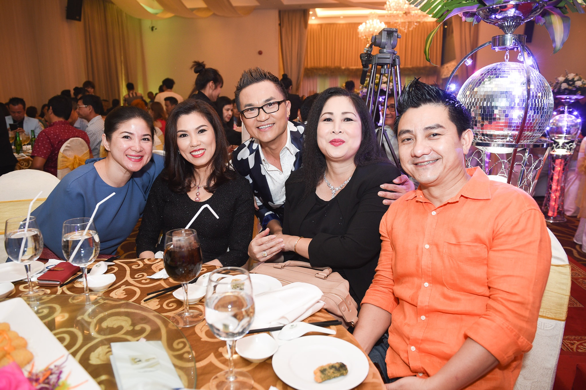 Sao Việt dự tiệc cưới Kha Ly ảnh 5 Sao Viet du tiec cuoi Kha Ly anh 5