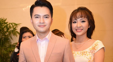 Nam Cuong dua vo toi du dam cuoi Kha Ly - Thanh Duy hinh anh