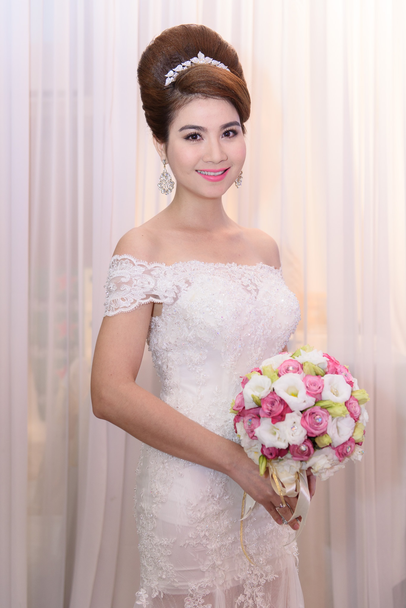 Dam cuoi Kha Ly va Thanh Duy anh 2