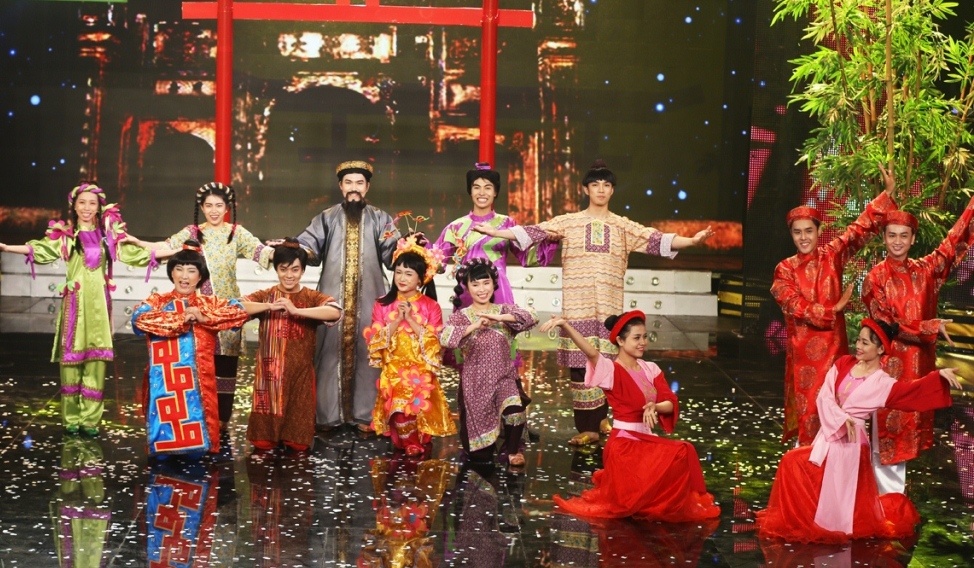 Cuoi xuyen Viet-Tieu lam hoi anh 2