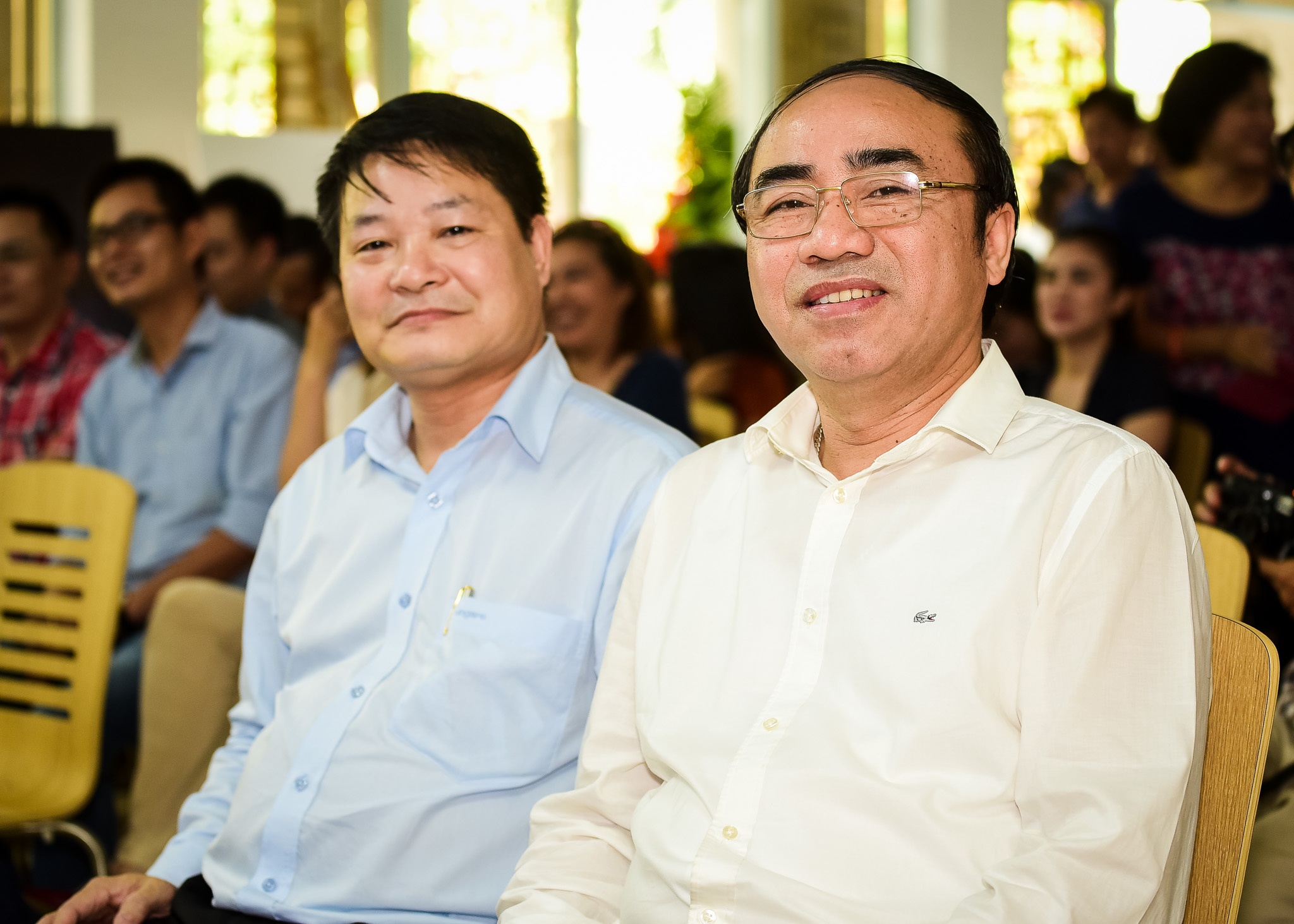 Ra mắt sách Sơn Đoòng - kỳ quan thiên nhiên trong lòng đất ảnh 2 Ra mat sach Son Doong - ky quan thien nhien trong long dat anh 2