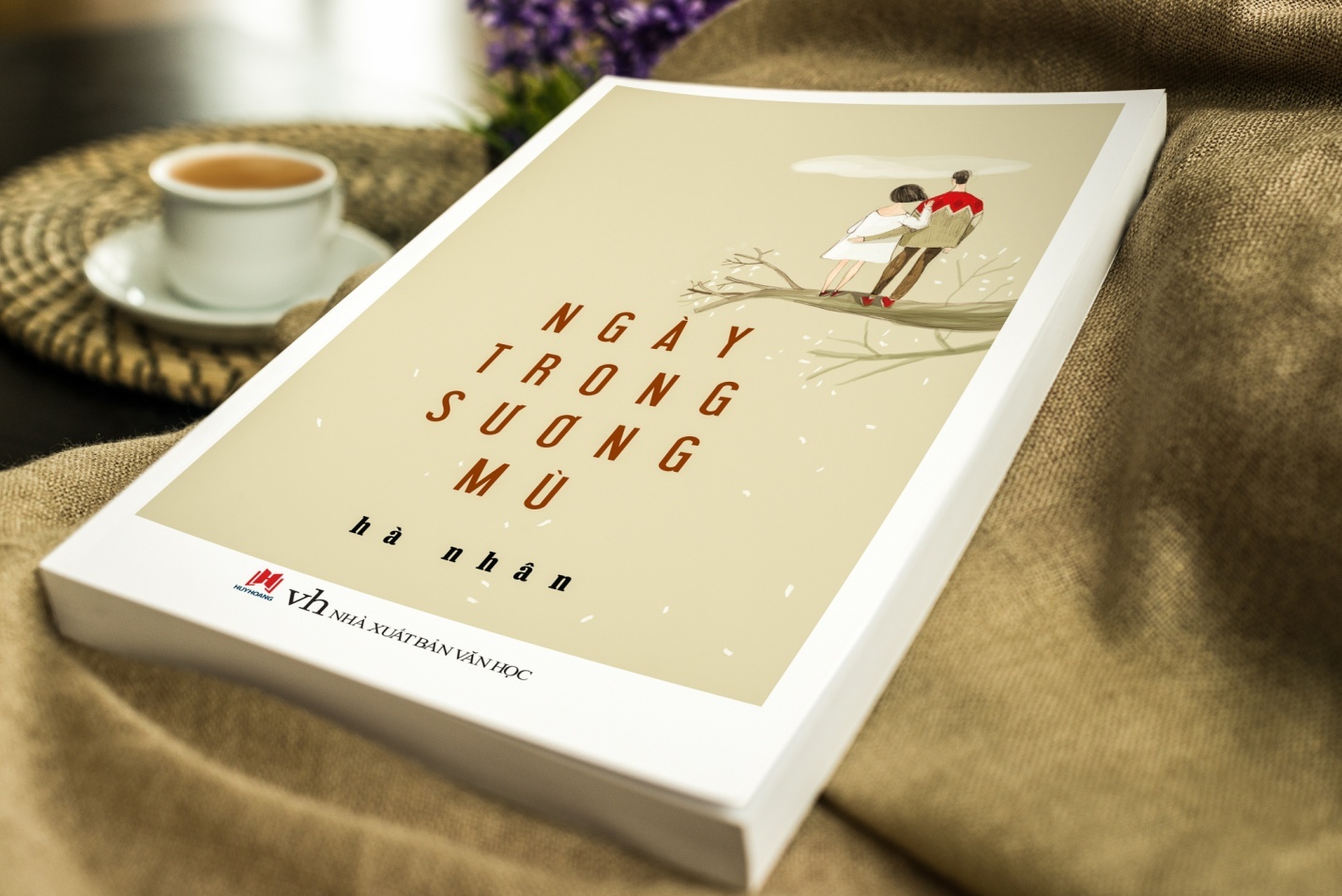 Ba tập sách của Hà Nhân ảnh 1 Ba tap sach cua Ha Nhan anh 1