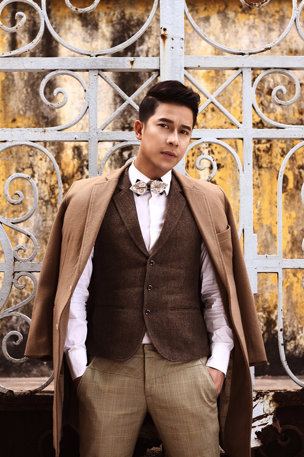 Le Hoang The Men lam nhan vien giu xe anh 1