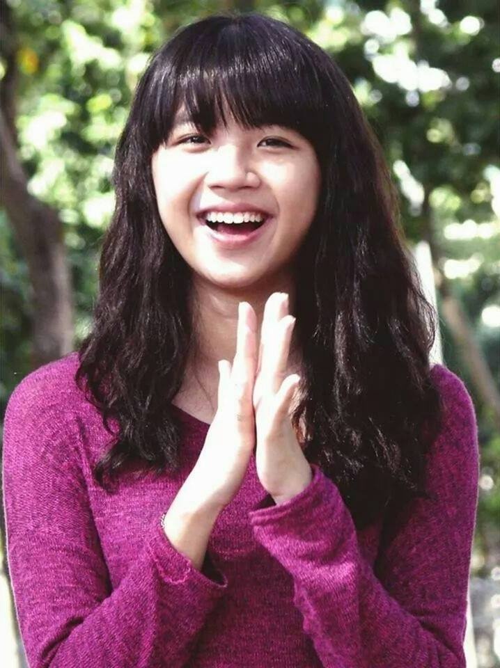 Giao lưu với hot girl Olympia tại hội sách TP HCM ảnh 1 Giao luu voi hot girl Olympia tai hoi sach TP HCM anh 1