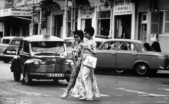 Ve dep cua phu nu Sai Gon xua trong ta ao dai hinh anh