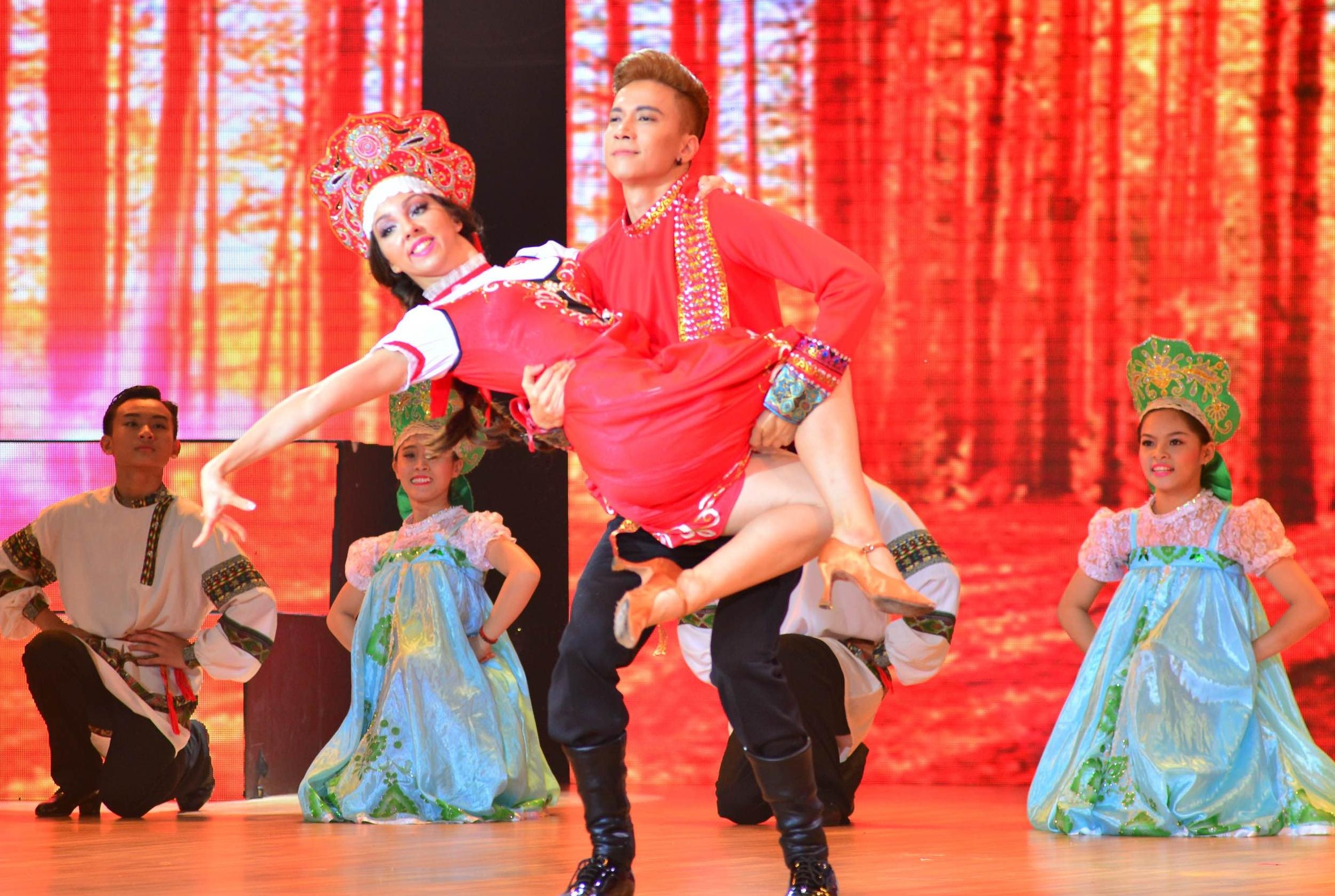 Nhận xét đối lập của giám khảo Vip Dance ảnh 1 Nhan xet doi lap cua giam khao Vip Dance anh 1