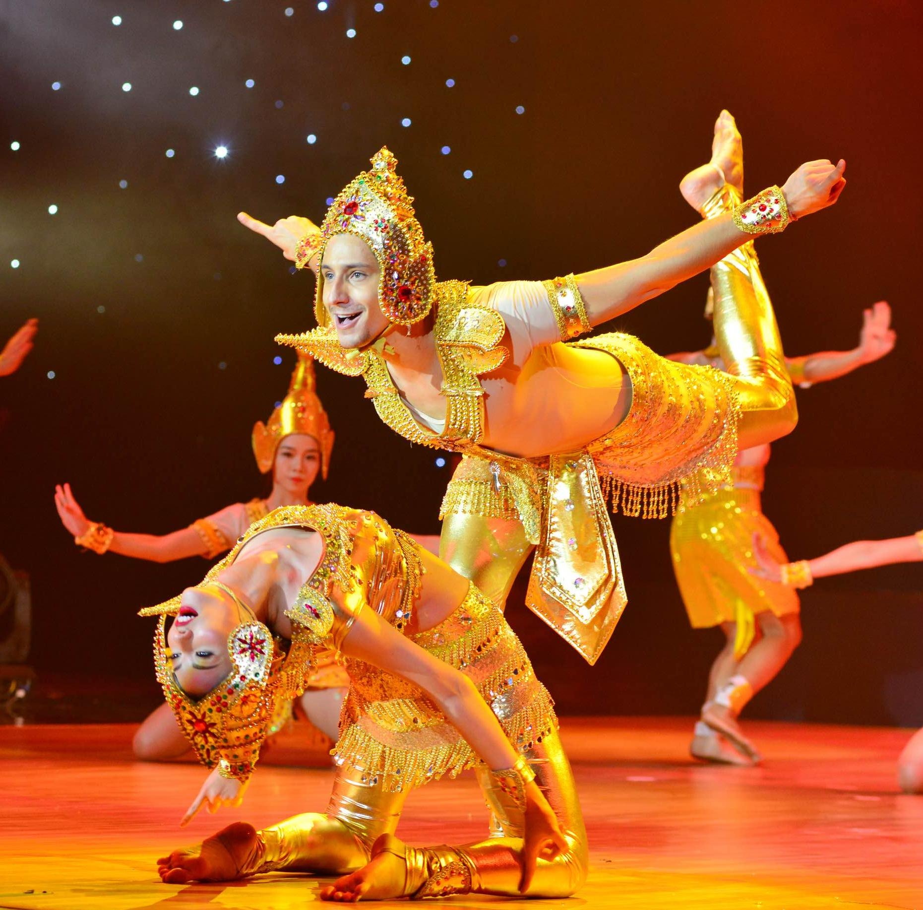 Nhận xét đối lập của giám khảo Vip Dance ảnh 2 Nhan xet doi lap cua giam khao Vip Dance anh 2