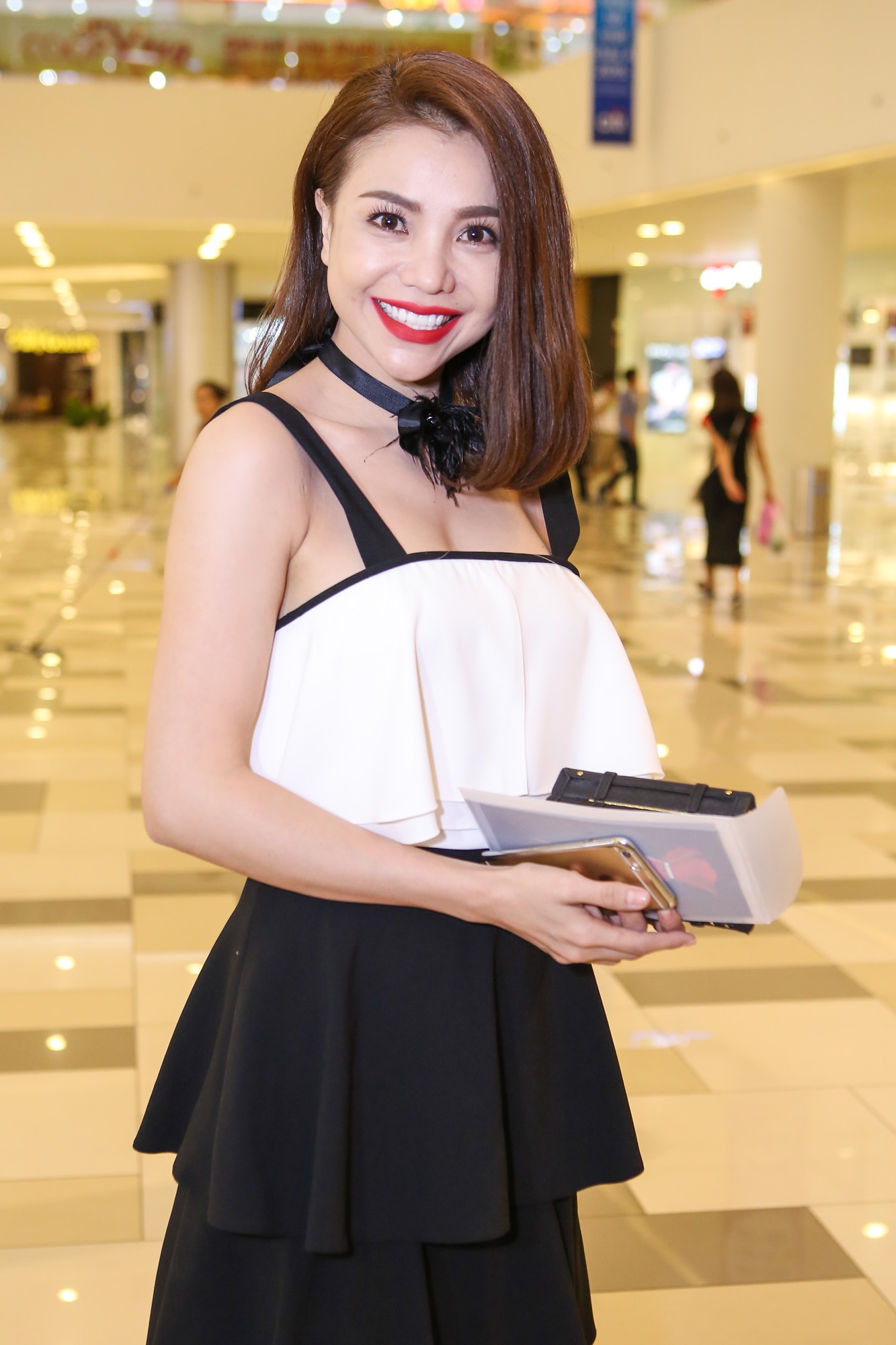 Ra mat phim Vong eo 56 anh 4