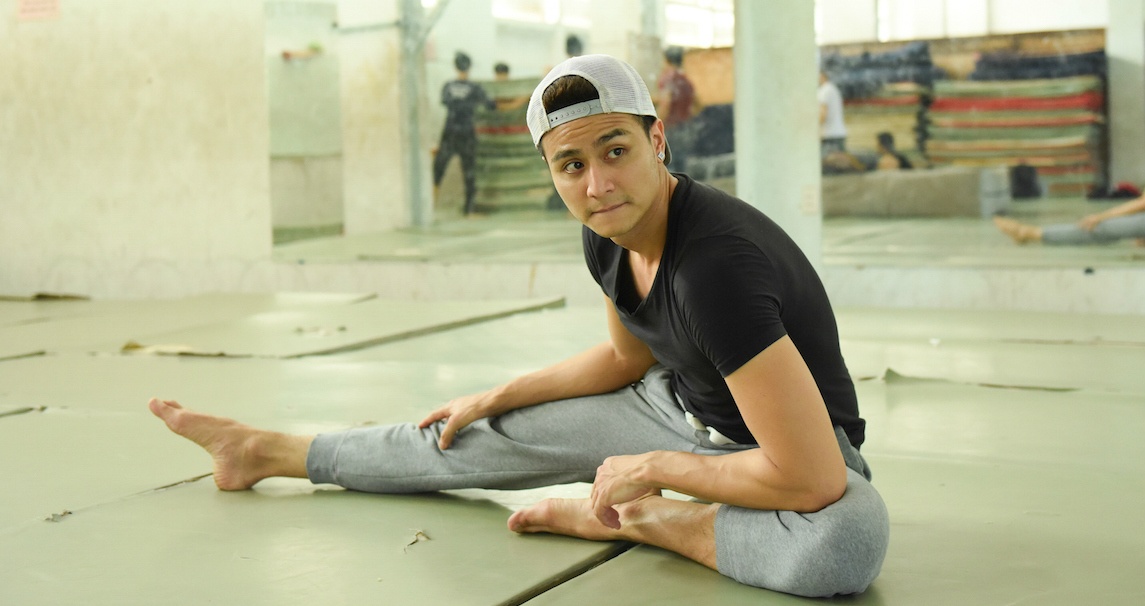 Truong Ngoc Anh tap vo voi trai dep anh 5