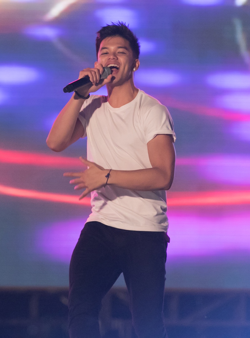 Truong Ngoc Anh bi chan thuong anh 11