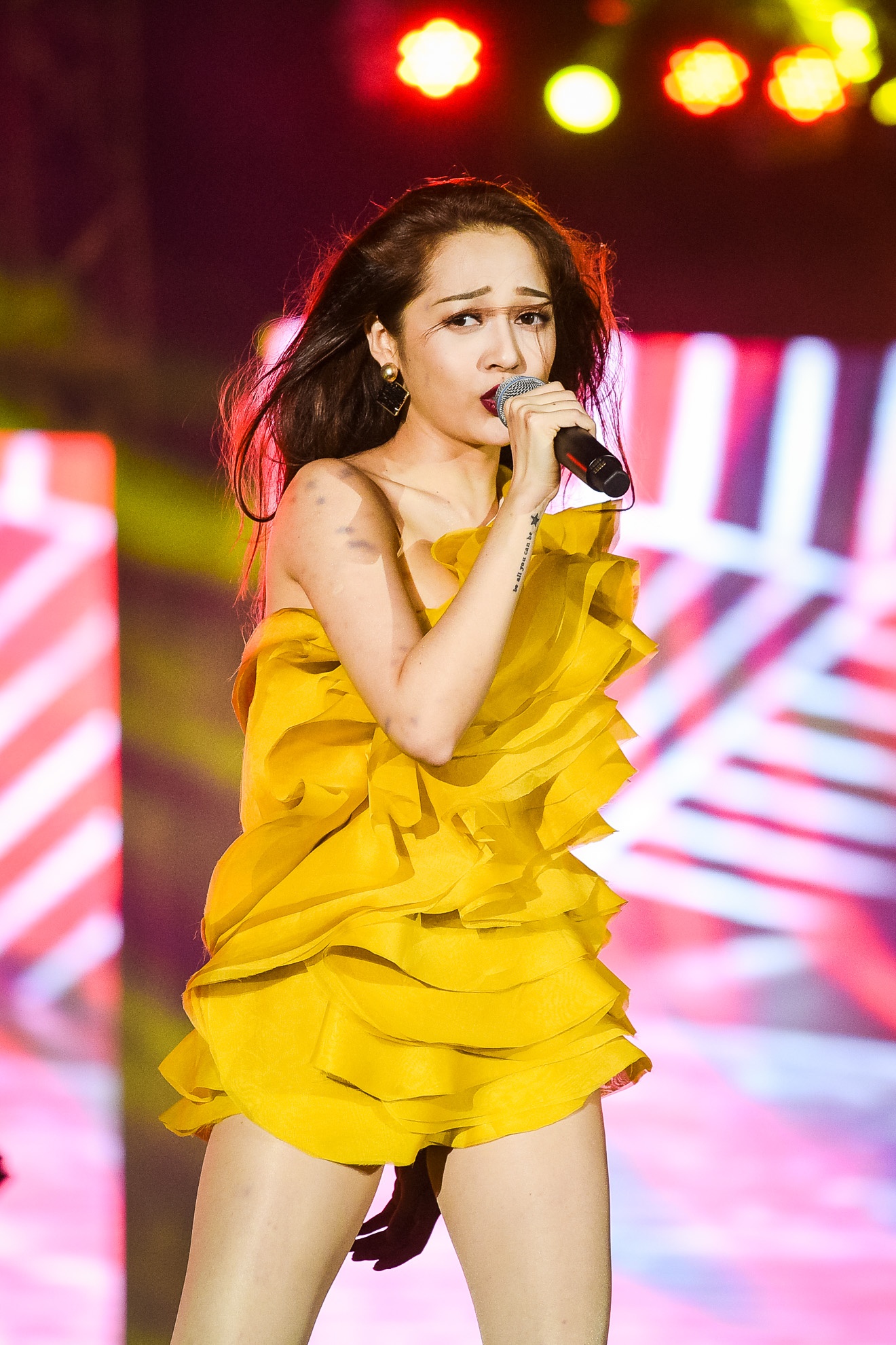 Truong Ngoc Anh duoc trai dep be anh 6