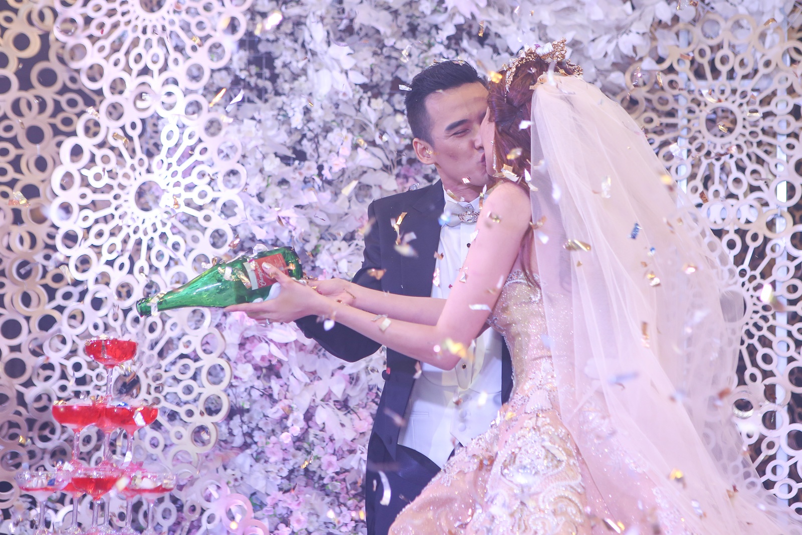 Dam cuoi Luong The Thanh o Sai Gon anh 12