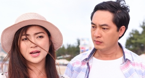 Thanh Truc vuong tinh tay ba trong phim moi hinh anh