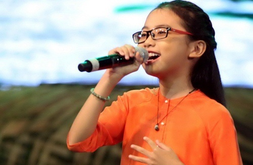 Phuong My Chi: Duoc va mat khi noi tieng hinh anh