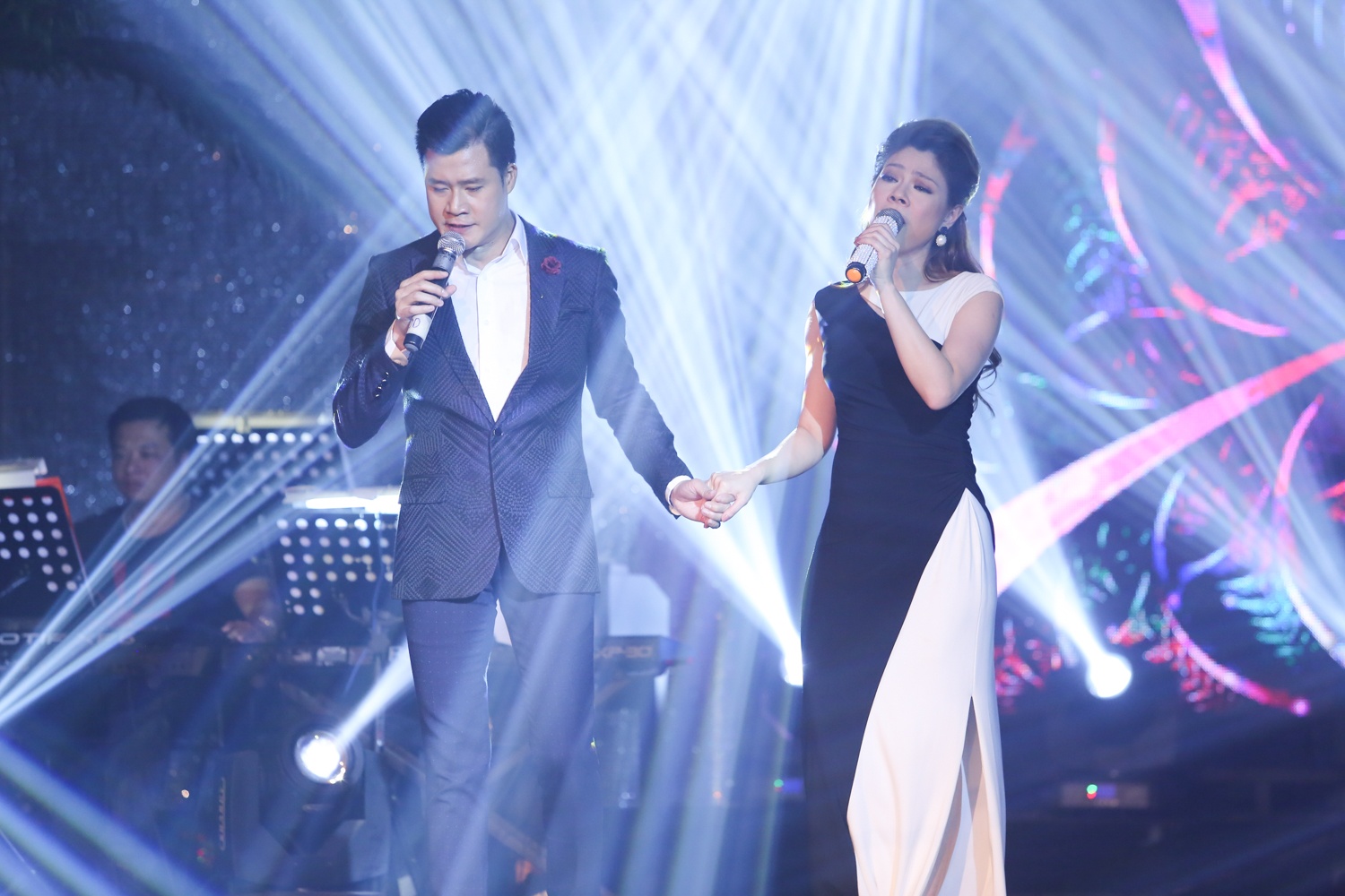 Đêm nhạc của Quang Dũng và Thanh Thảo ảnh 1 Dem nhac cua Quang Dung va Thanh Thao anh 1