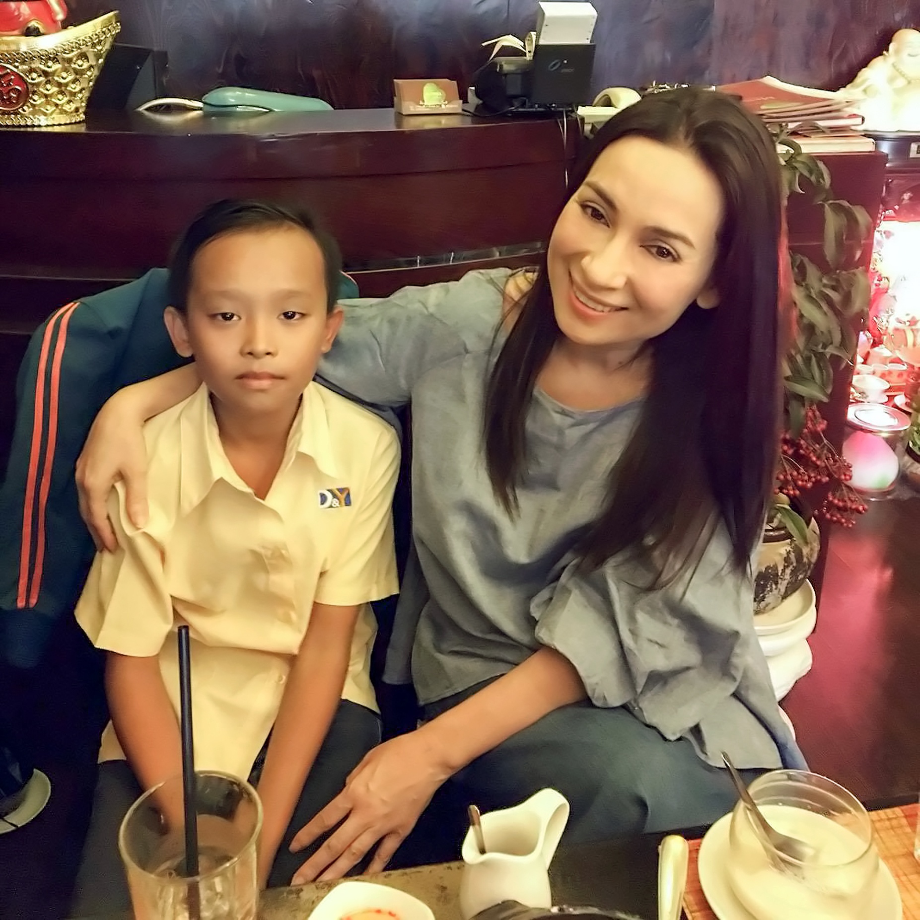 Phi Nhung tài trợ học phí cho Hồ Văn Cường ảnh 1 Phi Nhung tai tro hoc phi cho Ho Van Cuong anh 1