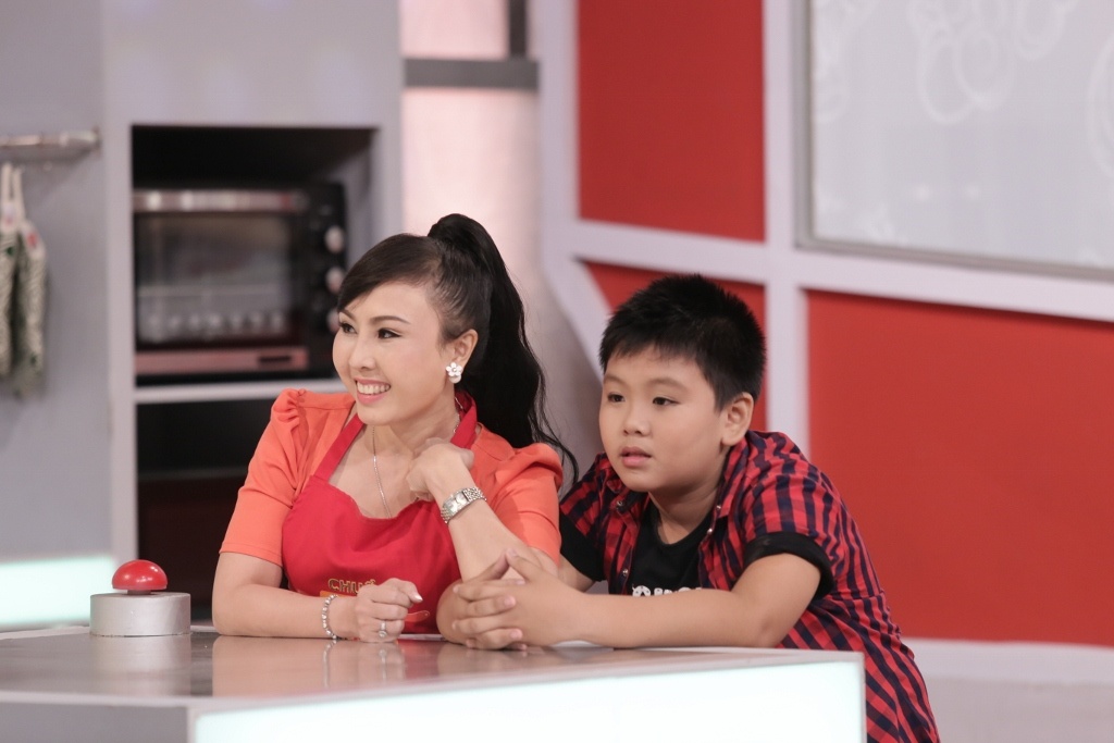 Kim Tu Long tham gia Chuan com me nau anh 7