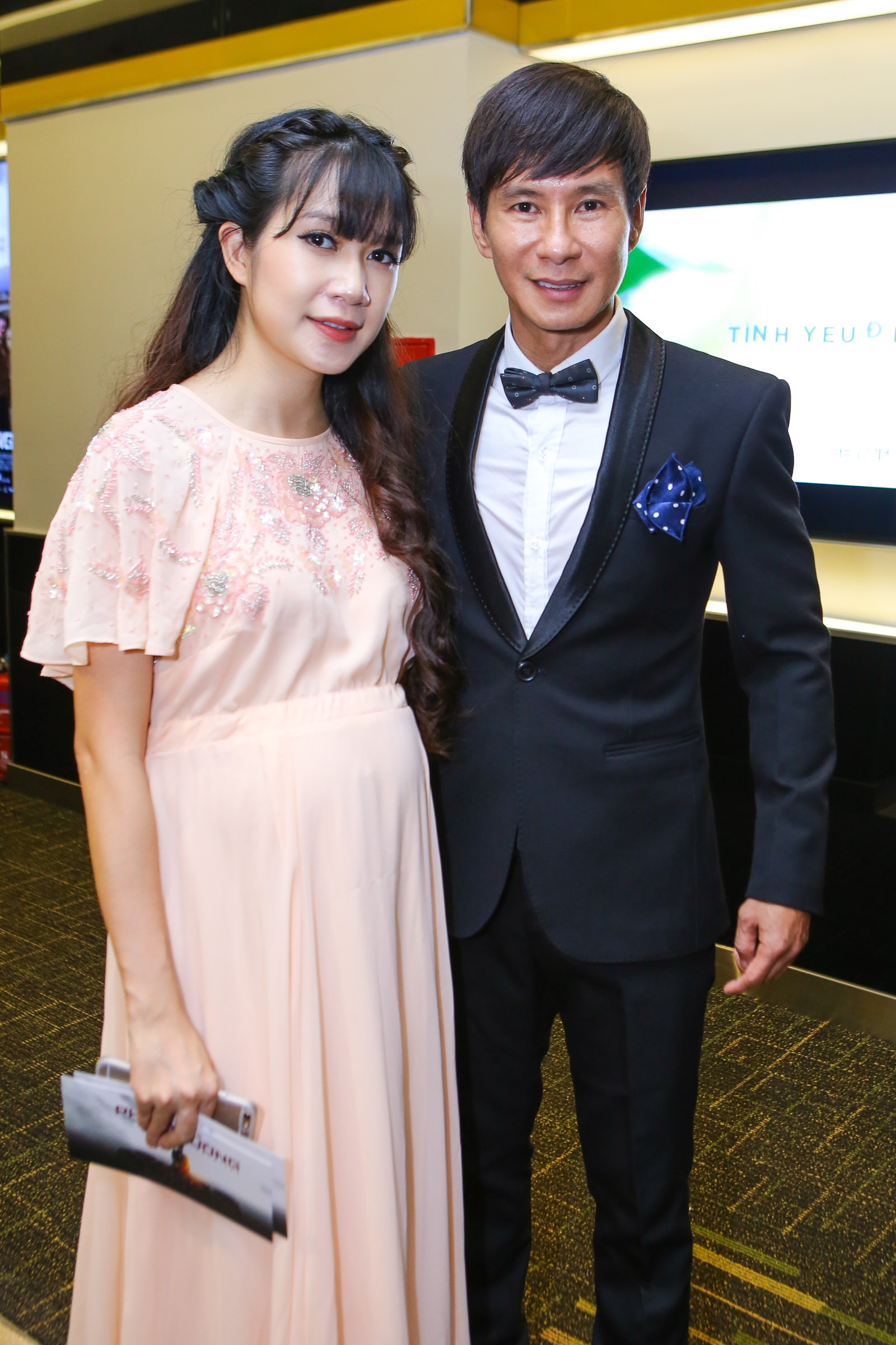 Vo Ly Hai bung bau 6 thang du ra mat phim anh 2