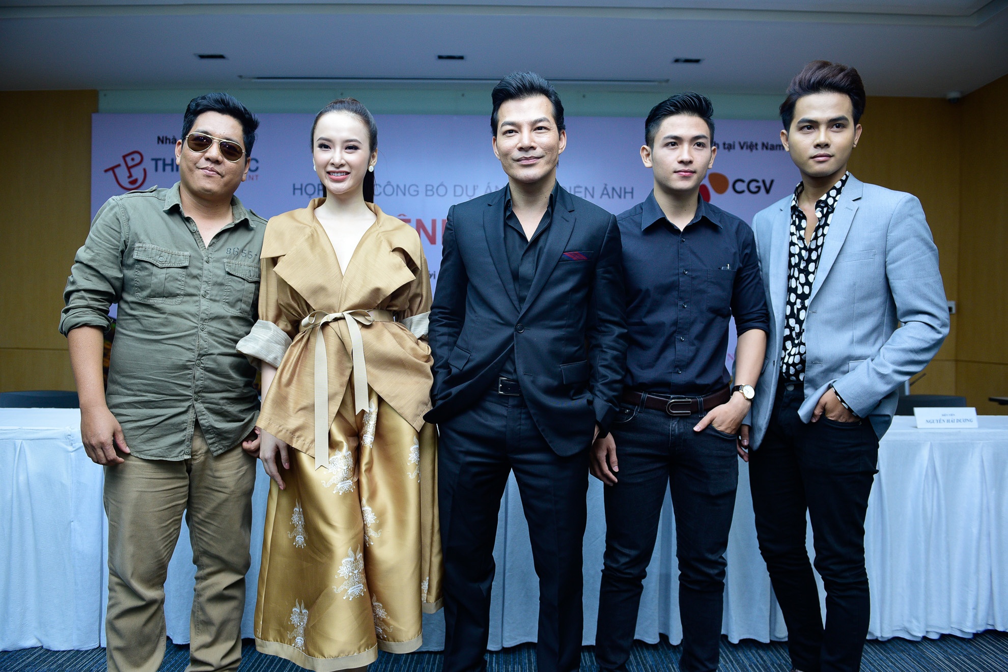 Angela Phuong Trinh du ra mat phim moi anh 8