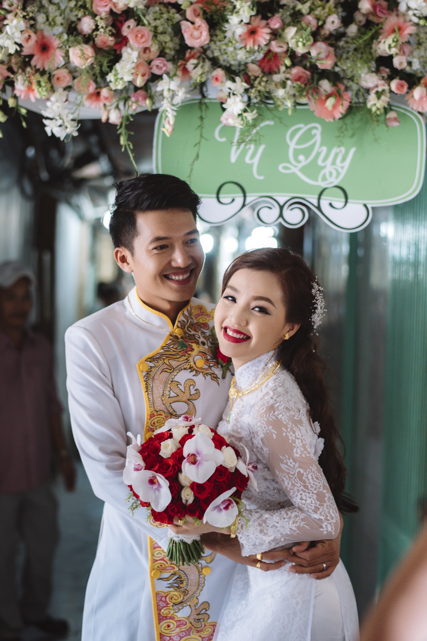 Quang Tuan va Linh Phi dam cuoi anh 7