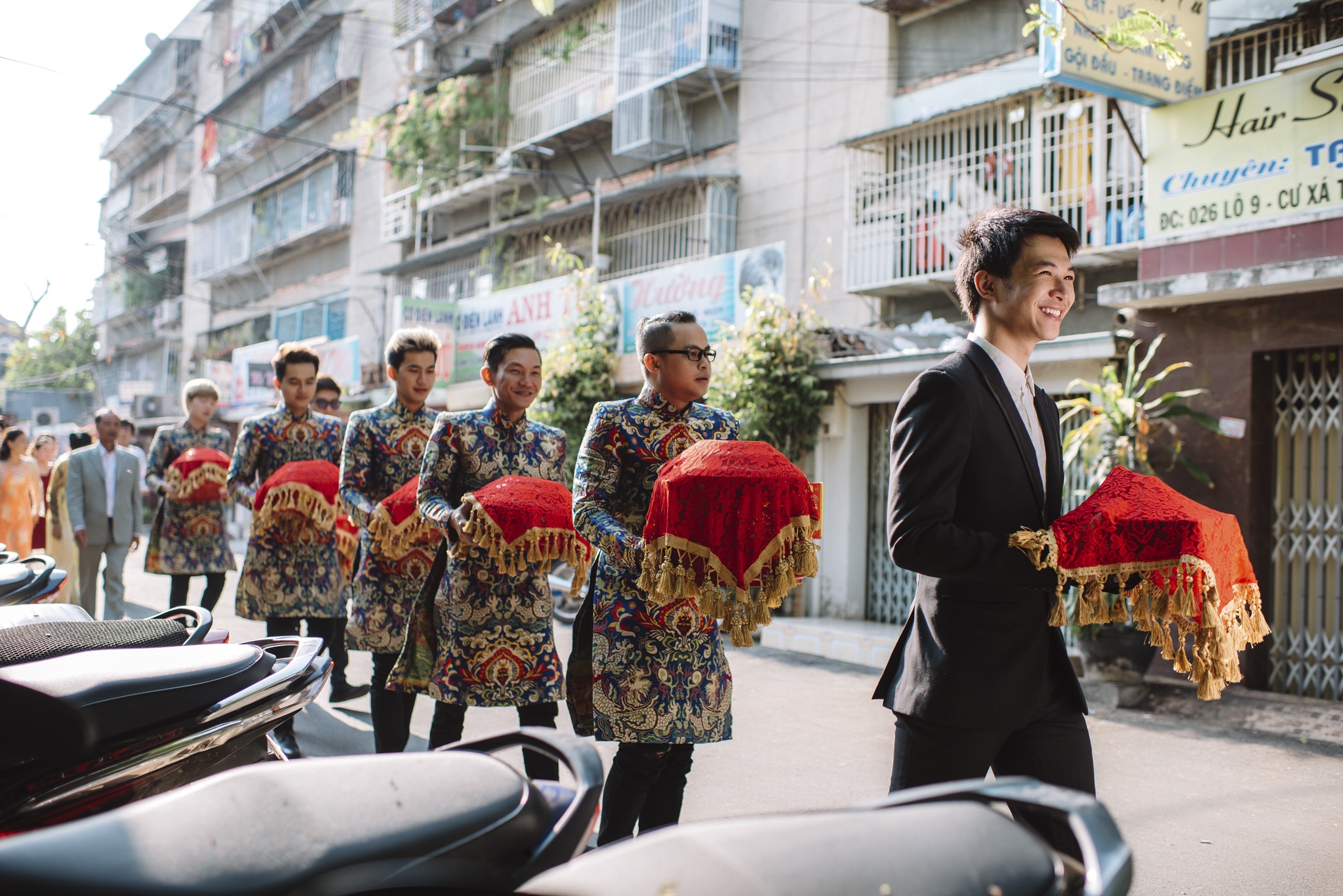 Quang Tuan va Linh Phi dam cuoi anh 1