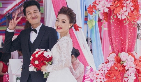 Le cuoi gian di cua Quang Tuan va Linh Phi o que nha hinh anh