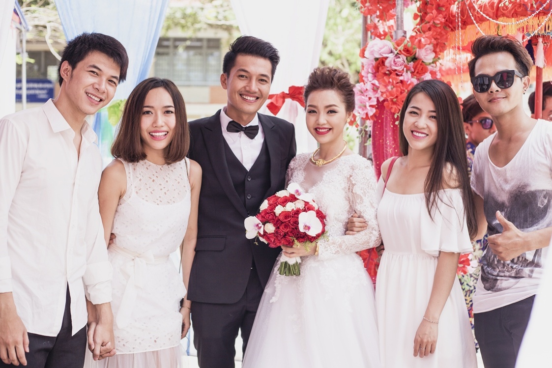 Dam cuoi Quang Tuan va Linh Phi anh 9