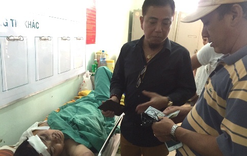 Ca sĩ bị tai nạn mất 1 tay ảnh 1 Ca si bi tai nan mat 1 tay anh 1