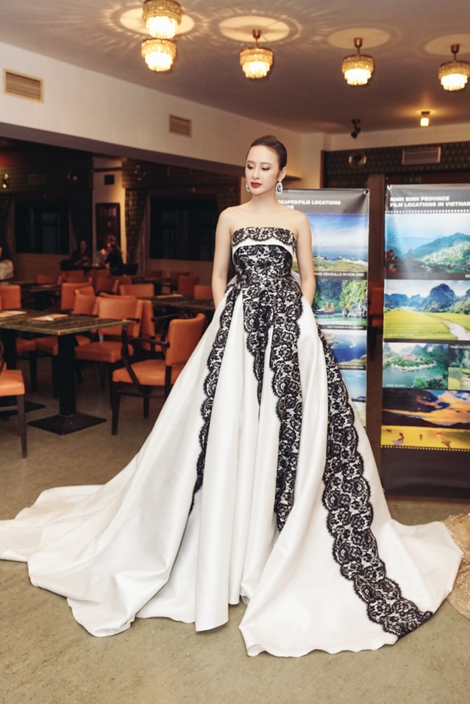 Angela Phuong Trinh o Cezch anh 2