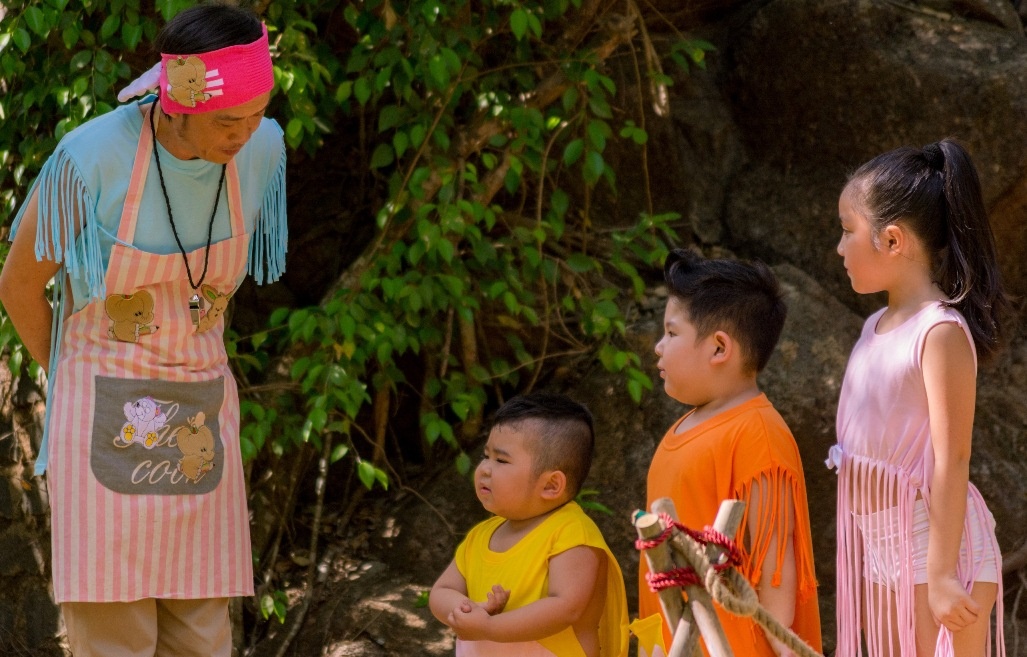 Hoai Linh lam ao thuat anh 6