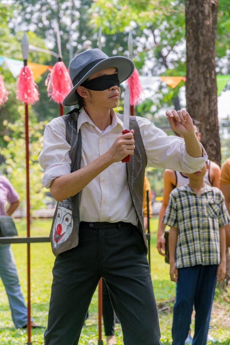 Hoai Linh lam ao thuat anh 1