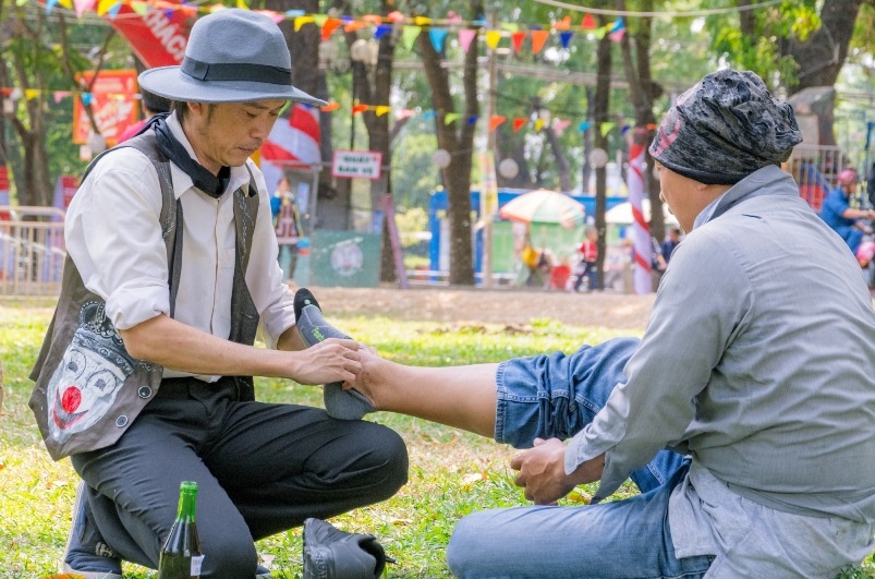 Hoai Linh lam ao thuat anh 4