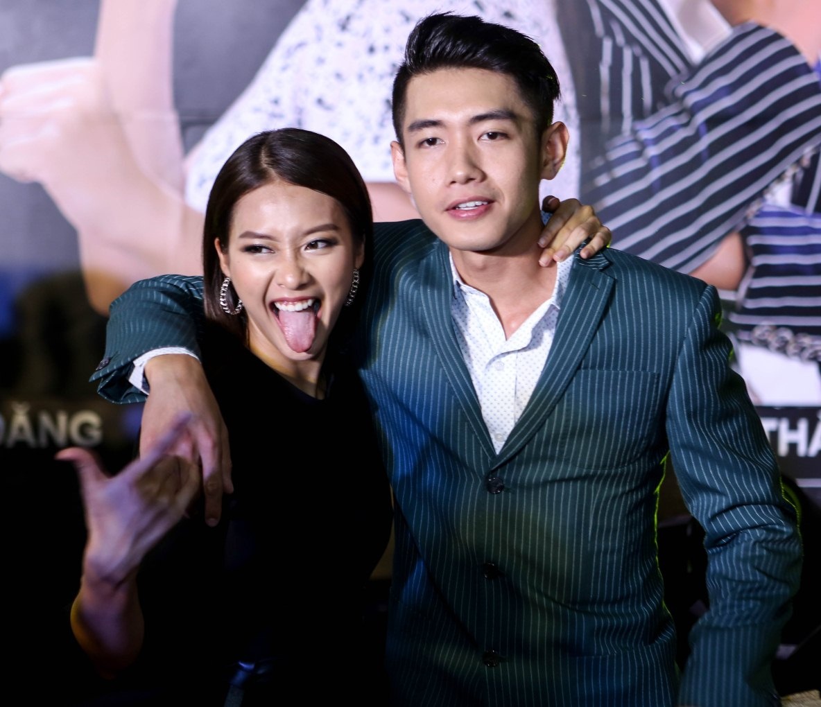 Quang Dang be bong Kha Ngan anh 3