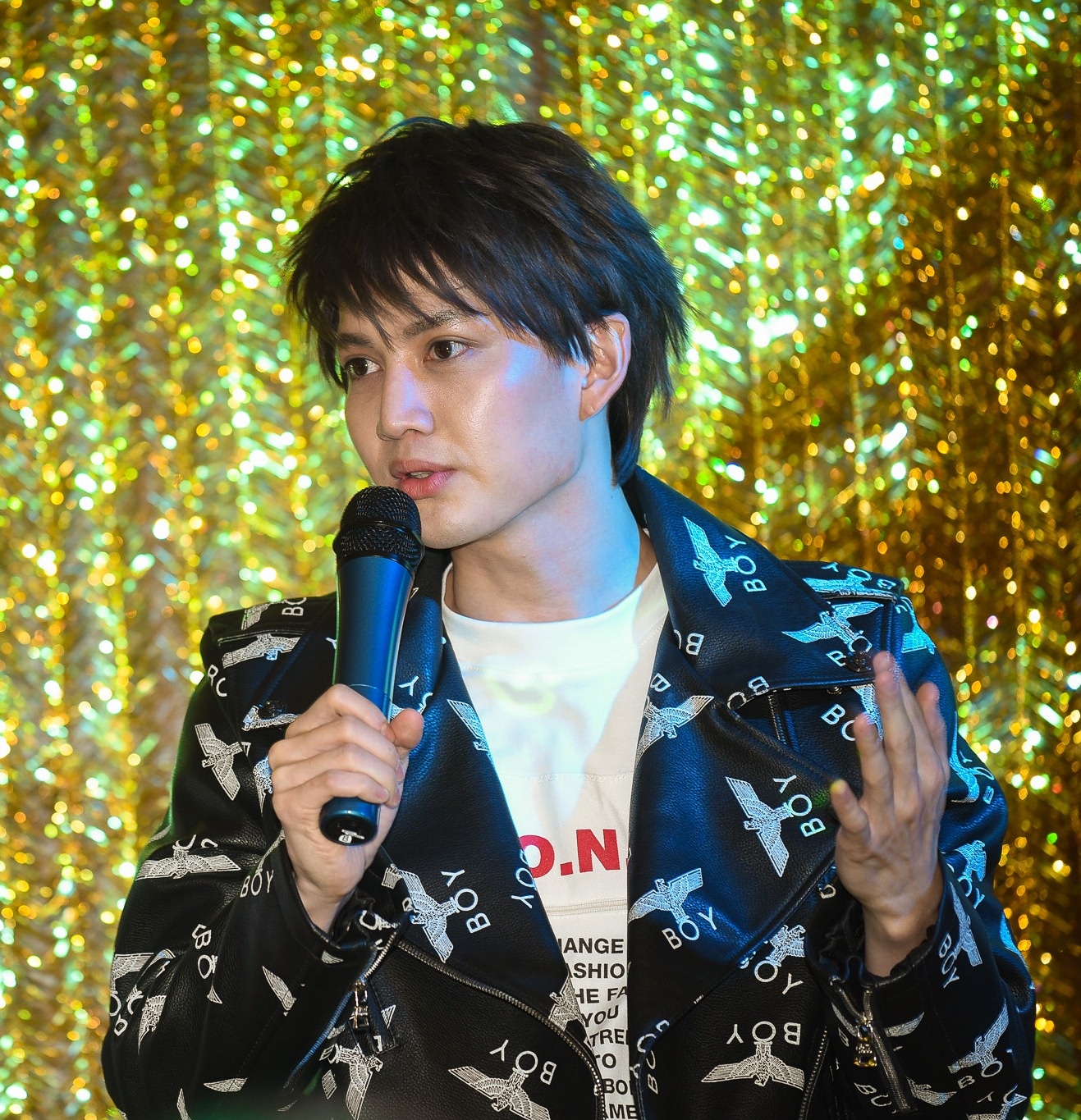 sao Tinh yeu khong co loi den Viet Nam anh 3